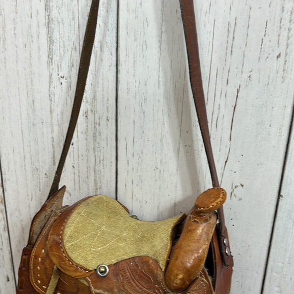 Saddle Handbag Hand Crafted in New Mexico Wool Lined - Picture 8 of 16
